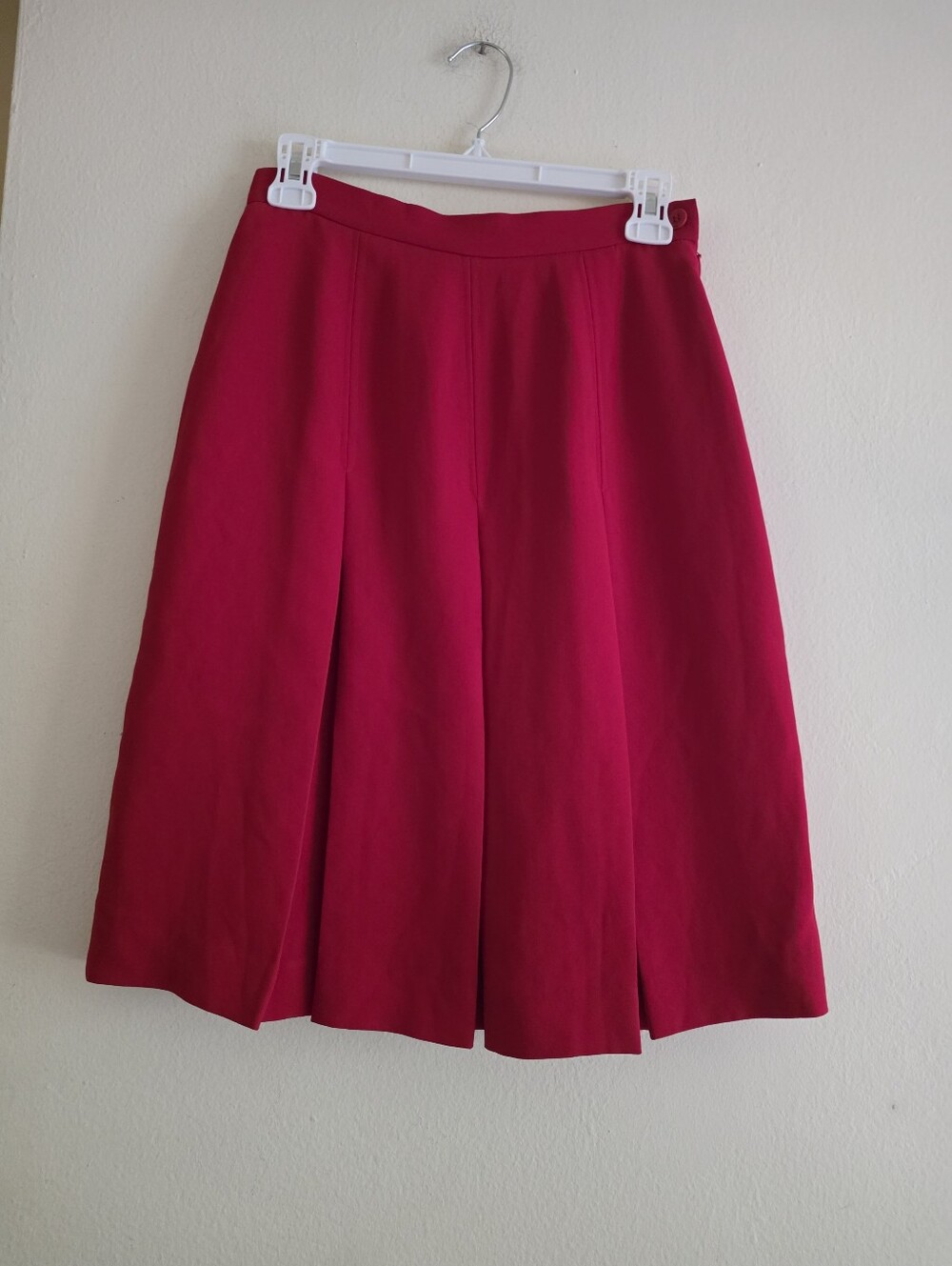 Vintage Casual corner box pleated crepe skirt sz 4 red nwot